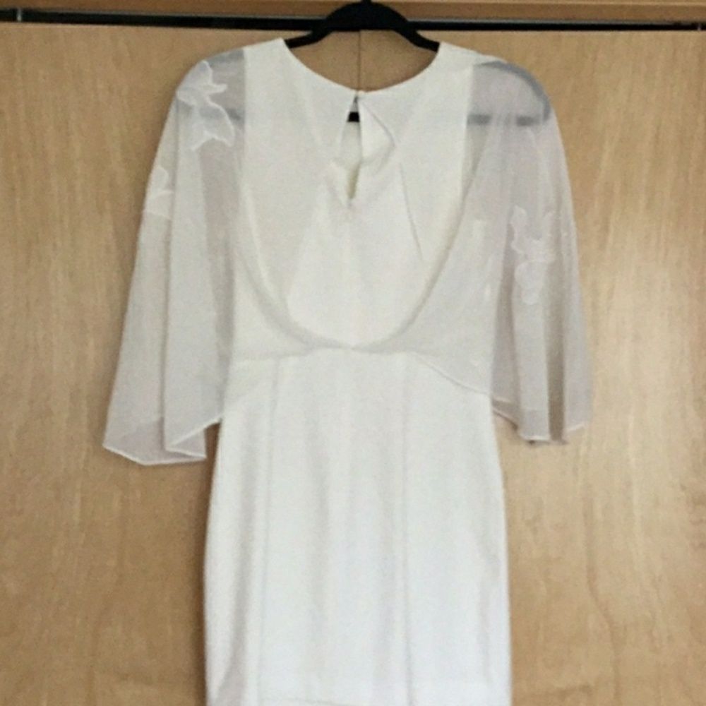 Cape Sleeve Cocktail Dress Halston Heritage - Picture 2 of 8
